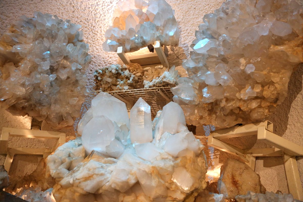 Crystal Room 